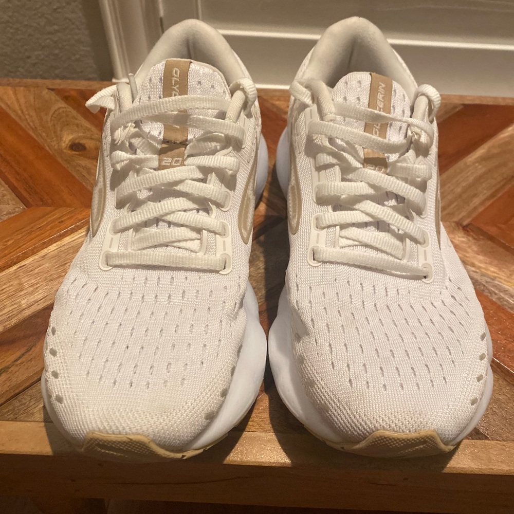 Women's brooks glycerin size 8